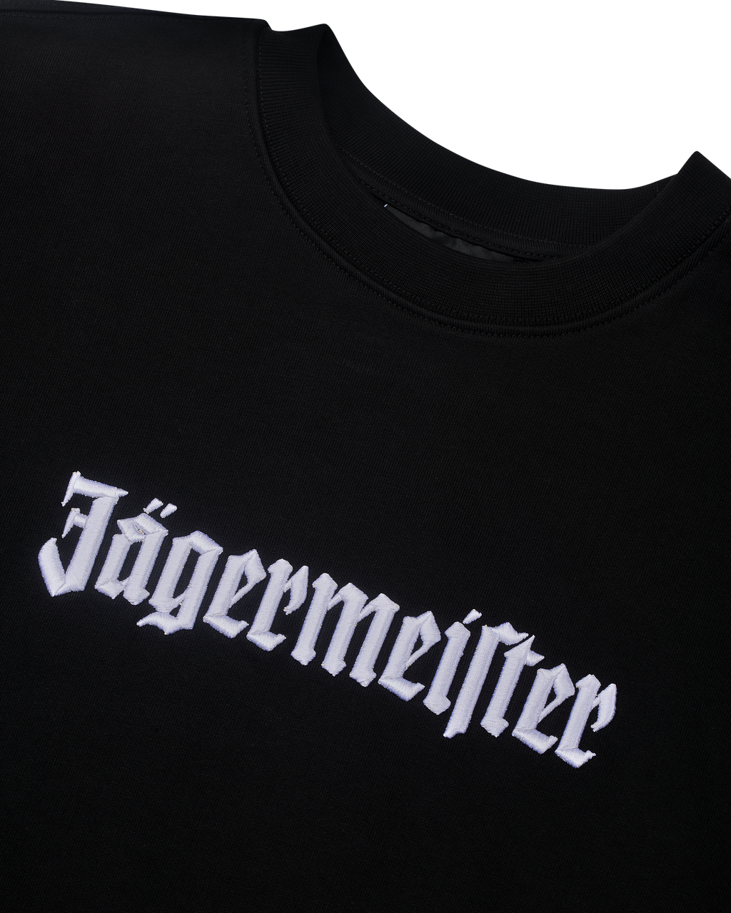 Zwart shirt met witte Jägermeister-wordmark