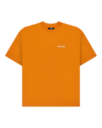 Oranje Jägermeister T-shirt met een wit Jägermeister-woordmerk op de borst.